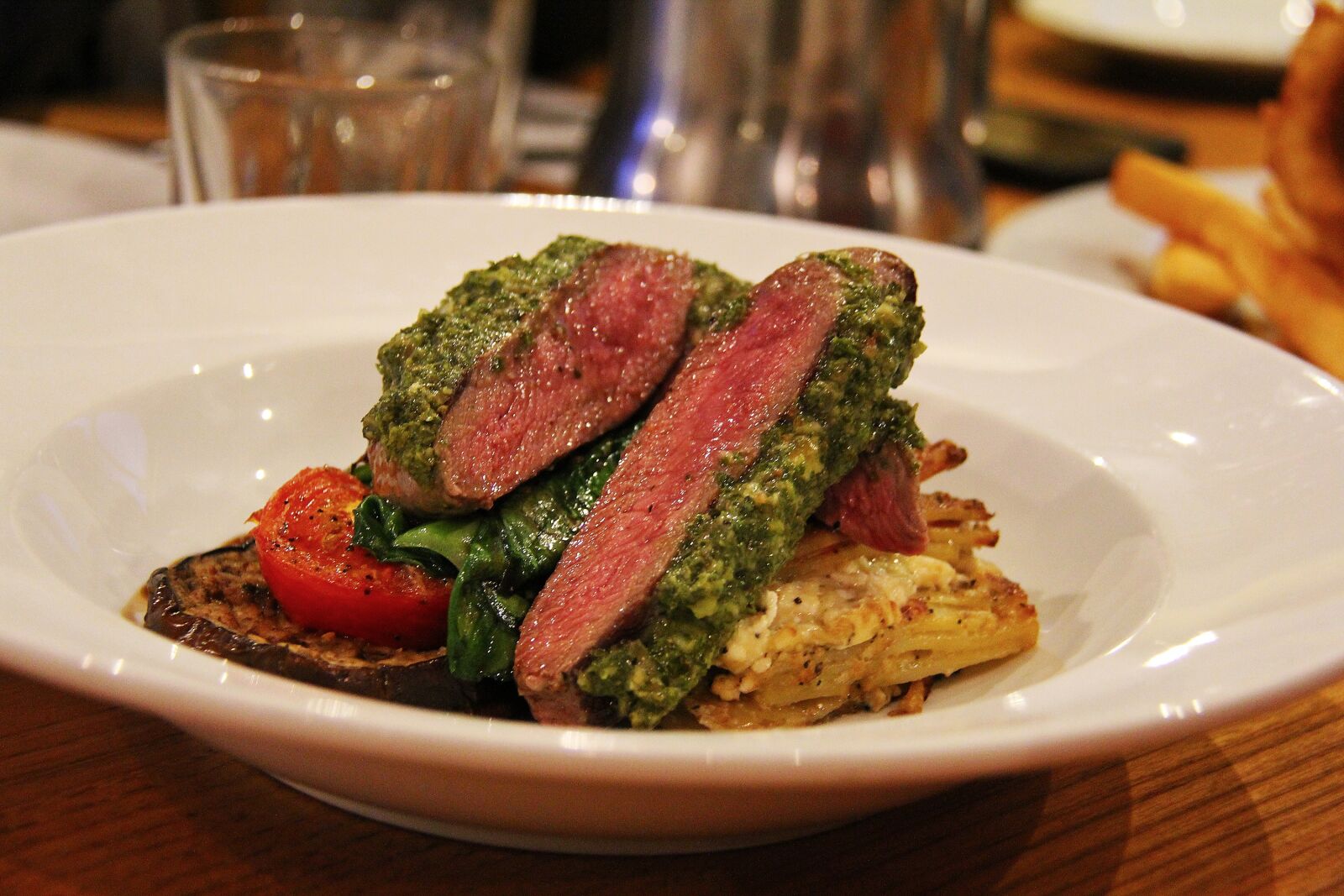 Canon EF-S 18-200mm F3.5-5.6 IS sample photo. Beef, western, food photography