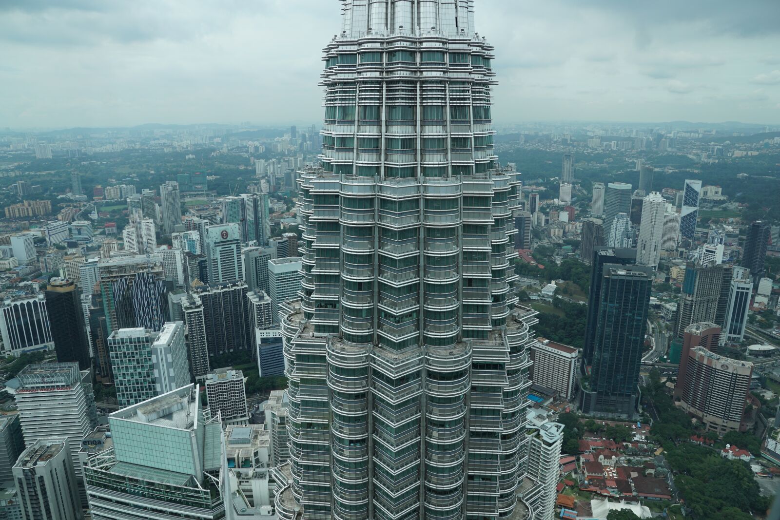 Sony ILCA-77M2 + Sony DT 16-50mm F2.8 SSM sample photo. Skyscraper, city, skyline photography