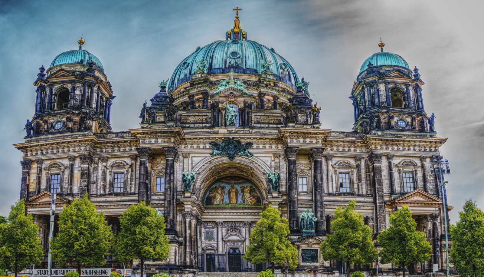 Sony a6300 sample photo. Berlin cathedral, building, architecture photography