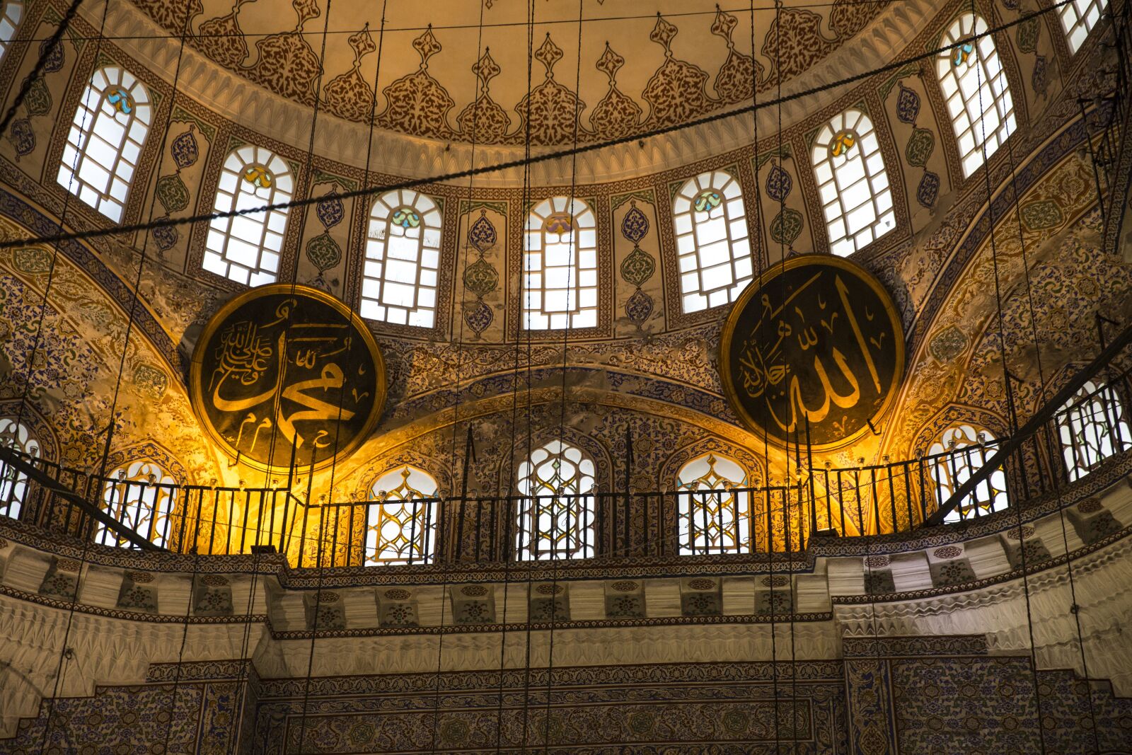Canon EF 24-70mm F2.8L II USM sample photo. Architecture, old, travel photography