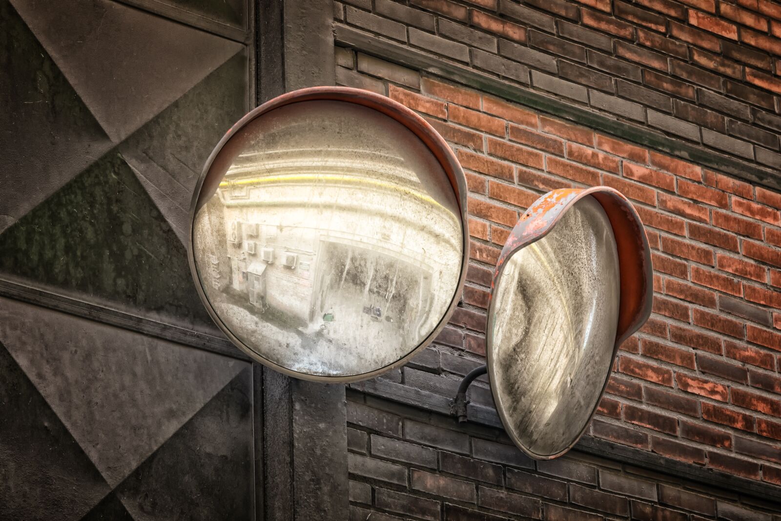 Nikon D3300 sample photo. Mirror, traffic mirror, caution photography