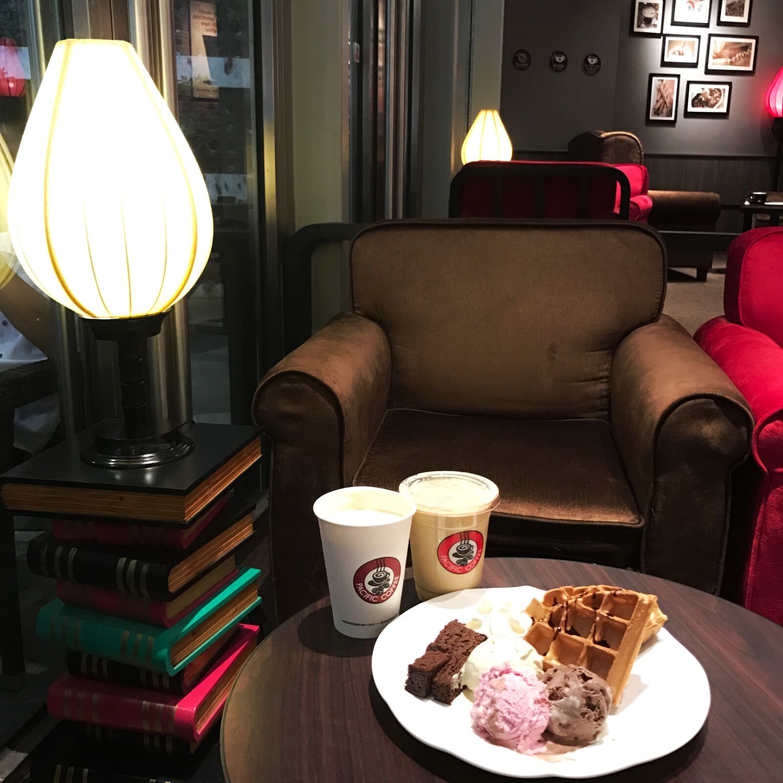 Apple iPhone 7 sample photo. Architecture, books, chairs, coffee photography