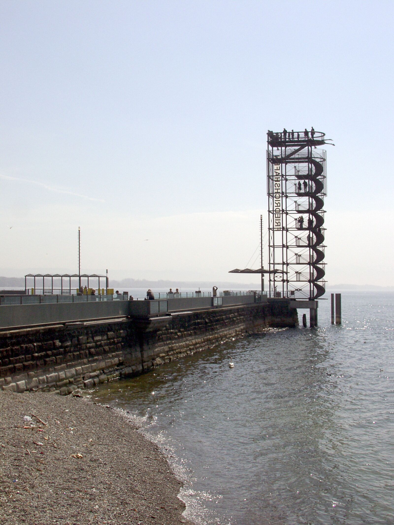 Olympus E-10 sample photo. Lake constance, friedrichshafen, observation photography