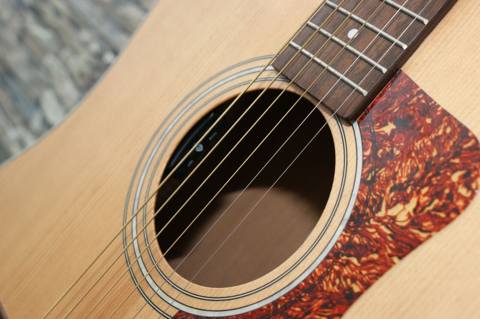Sony Alpha DSLR-A350 sample photo. Guitar, guitars, stringed instrument photography