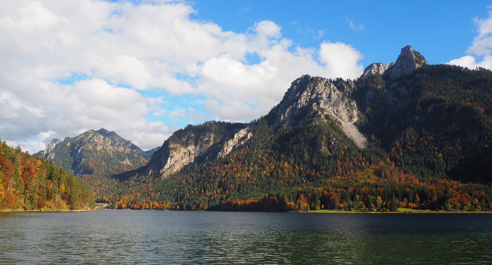 Olympus OM-D E-M10 sample photo. Mountain, lake, sky photography