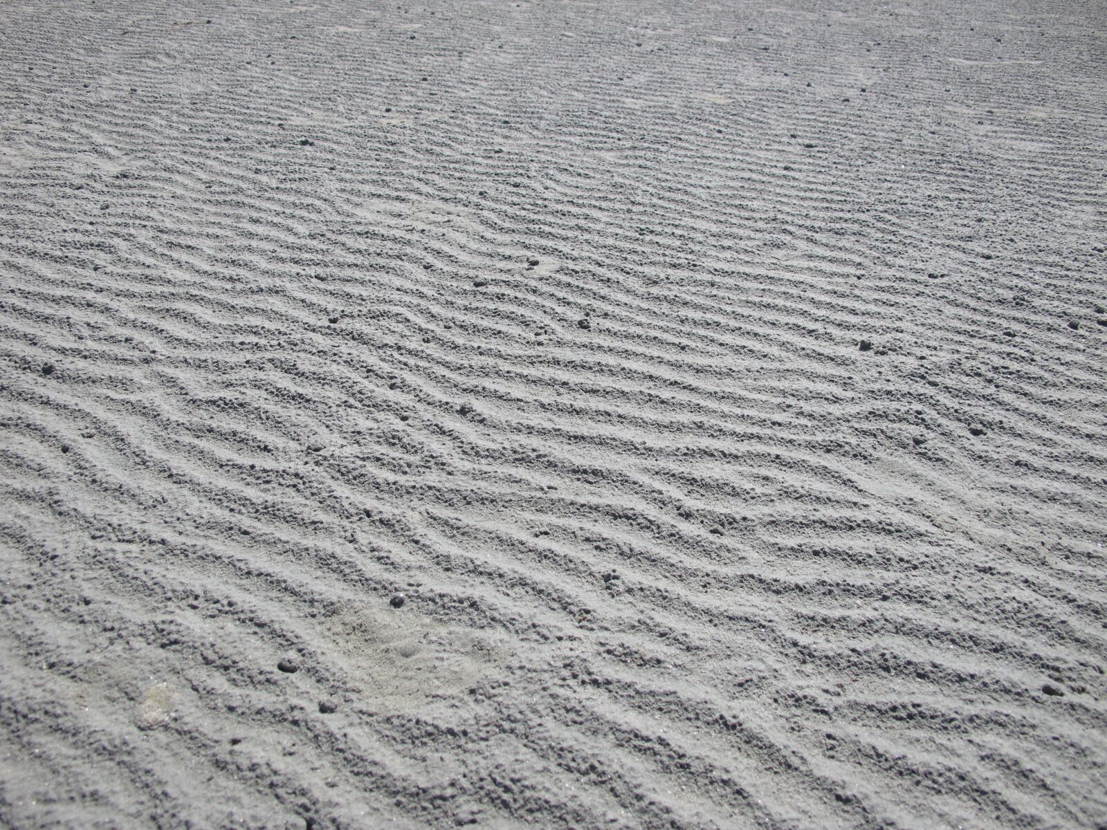 Canon PowerShot G11 sample photo. Sand, beach, waves photography
