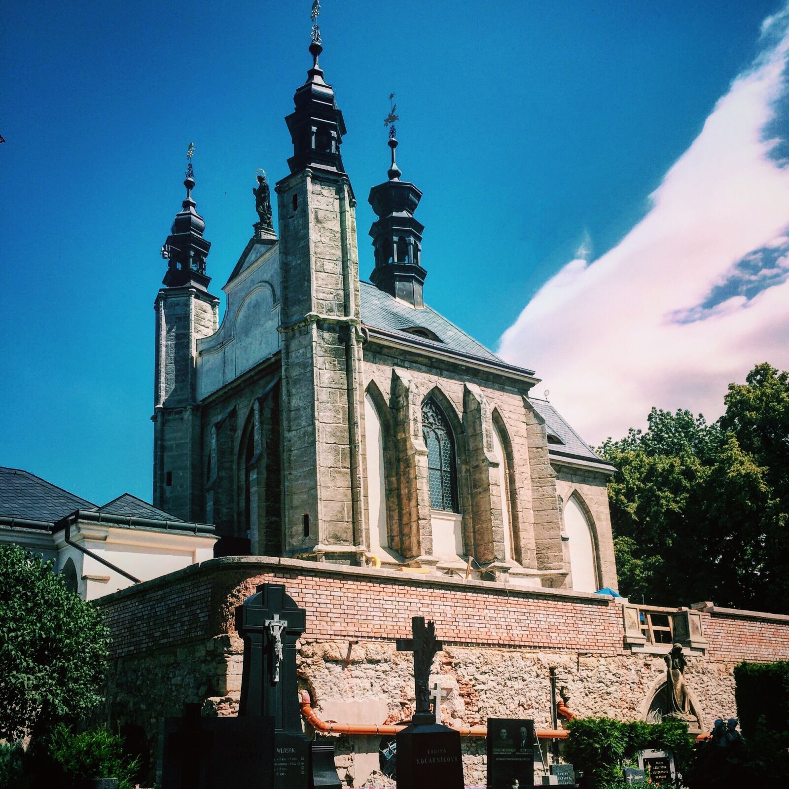 iPhone 6 Plus back camera 4.15mm f/2.2 sample photo. Church, czech, culture photography
