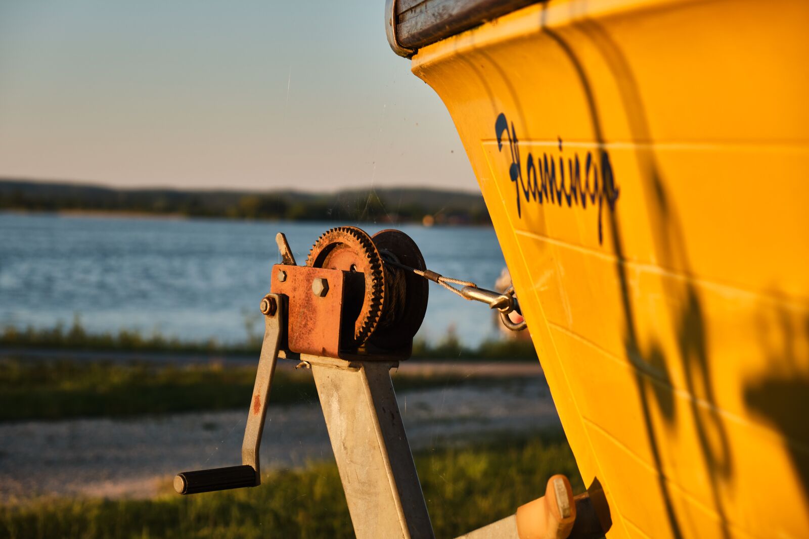Fujifilm XF 18-55mm F2.8-4 R LM OIS sample photo. Boat, beach, abendstimmung photography