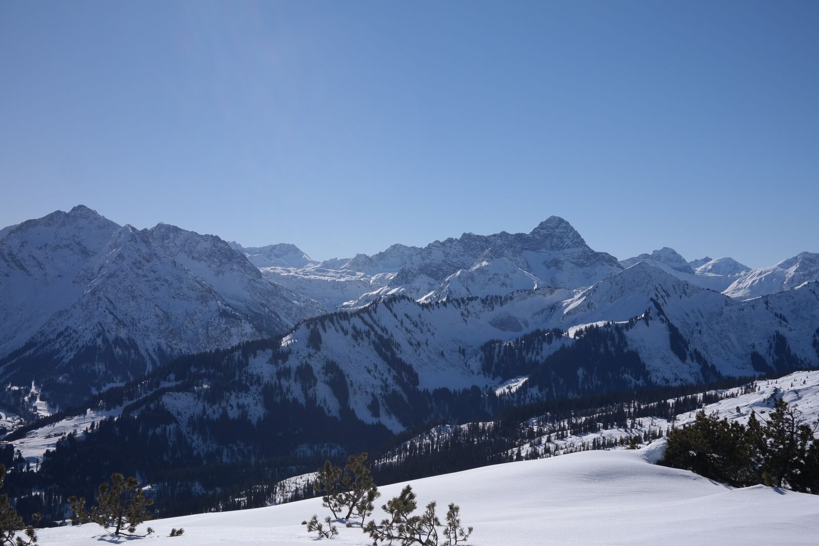 Samsung NX300 sample photo. Backcountry skiiing, aries stone photography