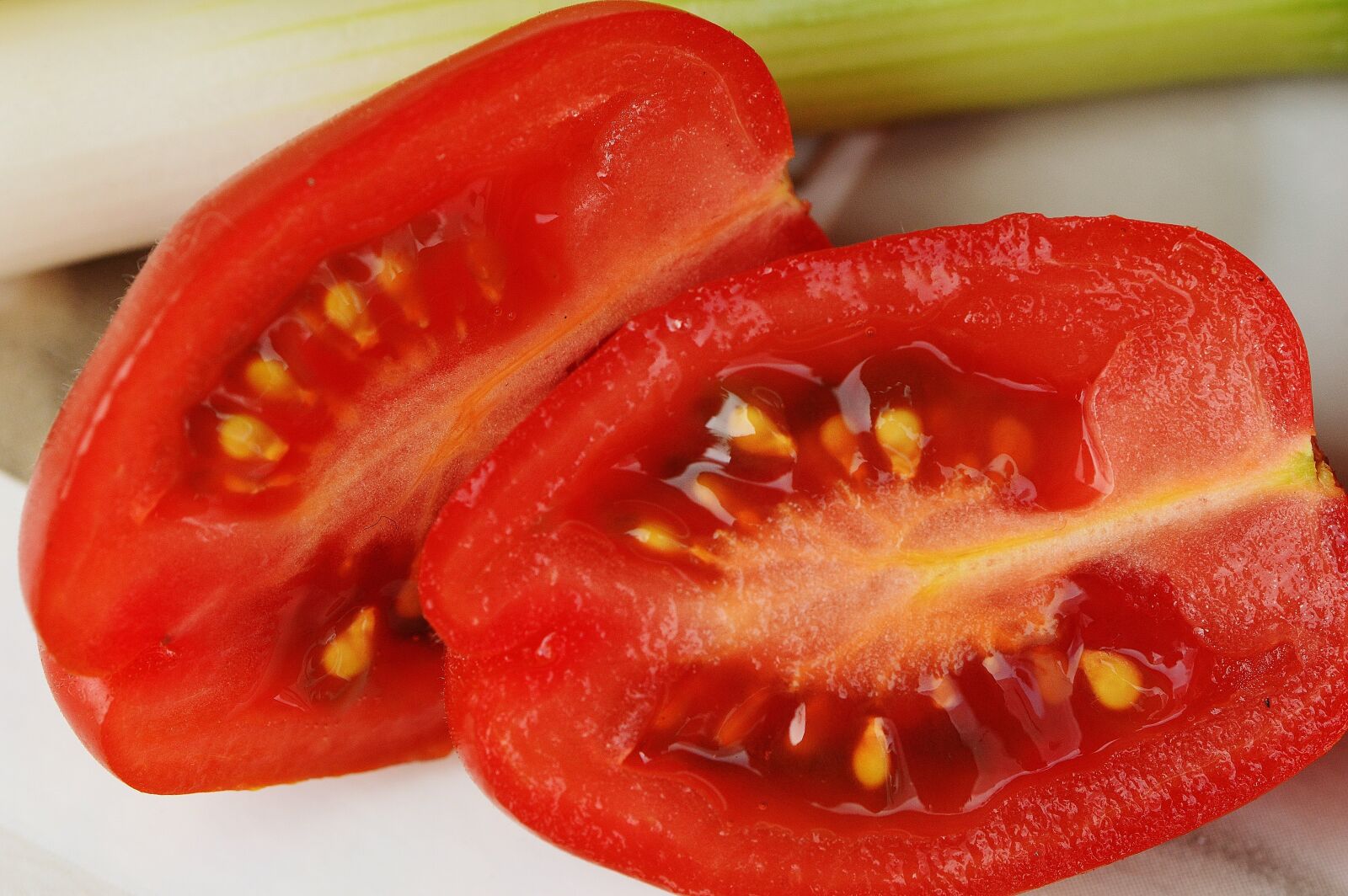 Nikon D3200 sample photo. Tomatoes, spring onions, vegetables photography