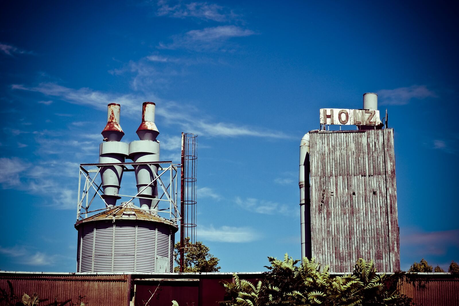 Olympus OM-D E-M10 sample photo. Lost places, factory, lapsed photography