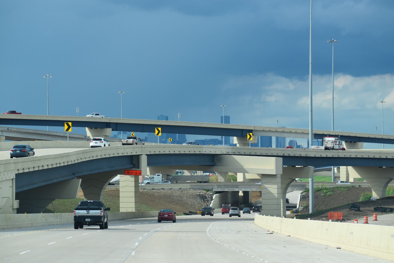 Nikon D3500 sample photo. Cars, highway, traffic photography