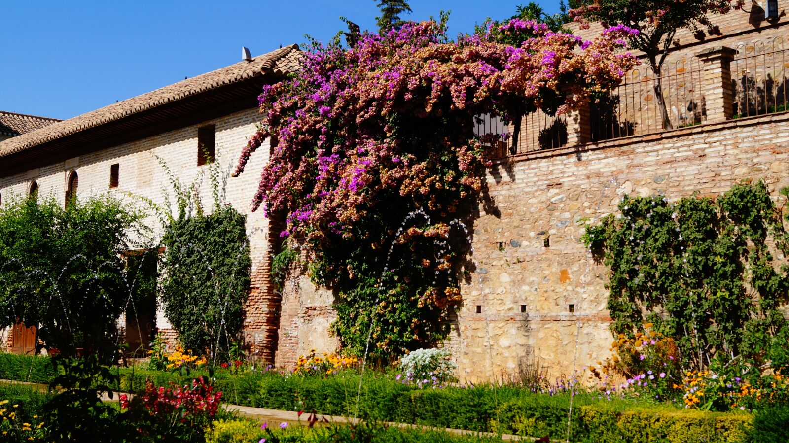 Sony DT 18-55mm F3.5-5.6 SAM II sample photo. Spain, granada, andalusia photography
