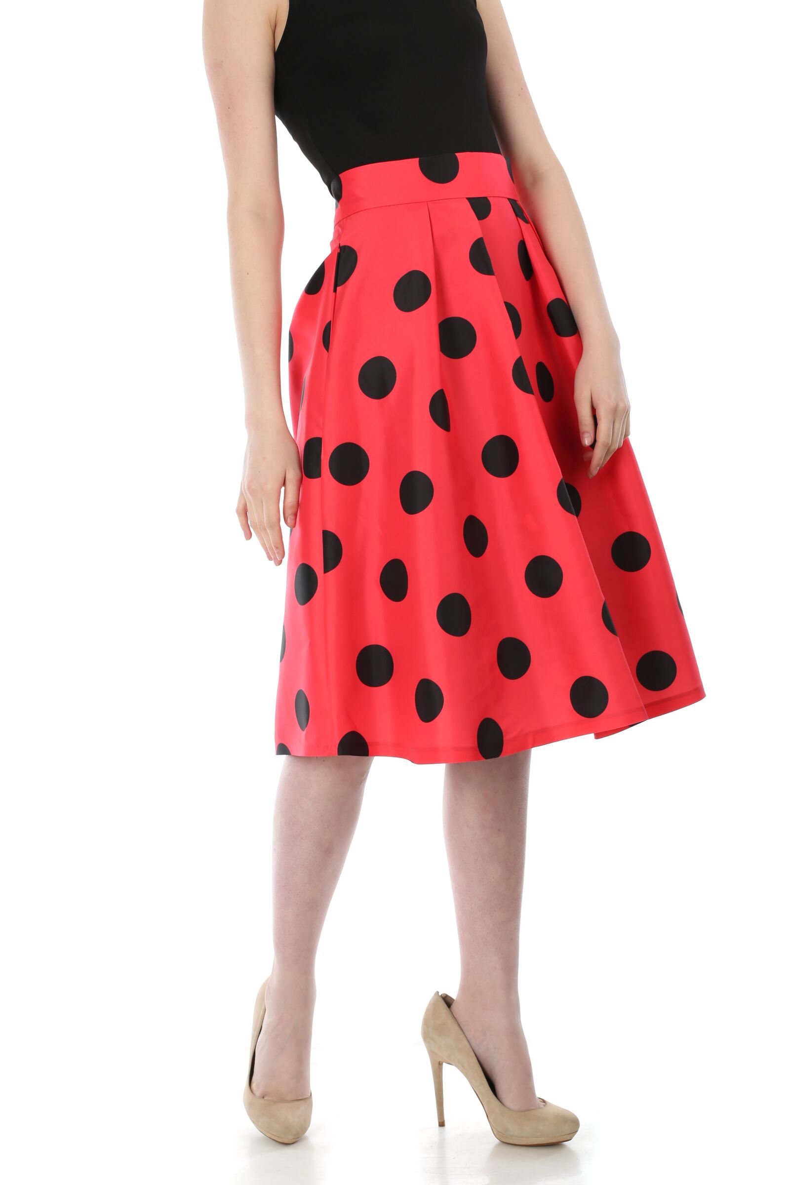 Canon EF 50mm F1.4 USM sample photo. Skirt, fashion, woman photography