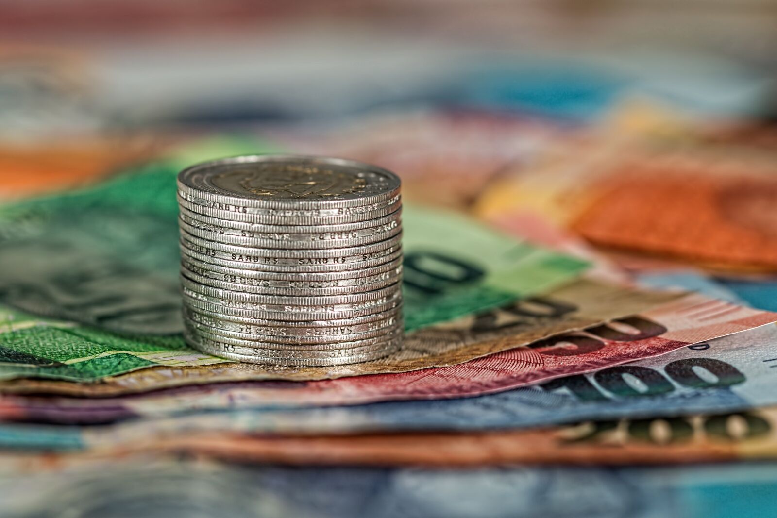Canon EF 100mm F2.8L Macro IS USM sample photo. Coins, banknotes, money photography