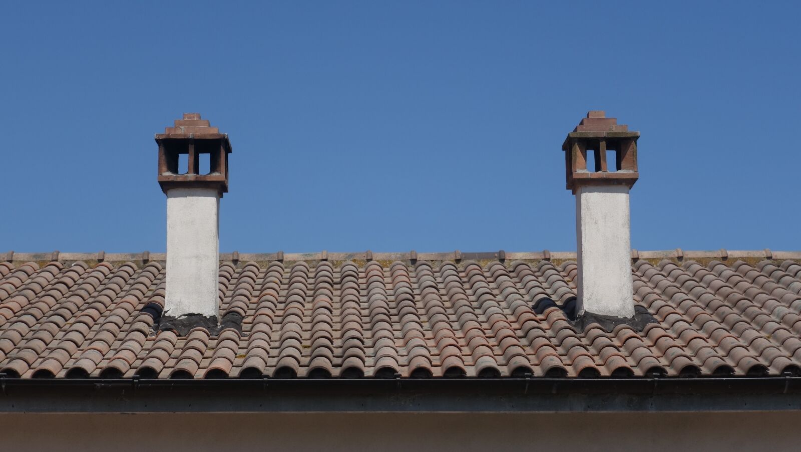 Sony Cyber-shot DSC-RX100 II sample photo. Roof, fireplaces, shingle photography
