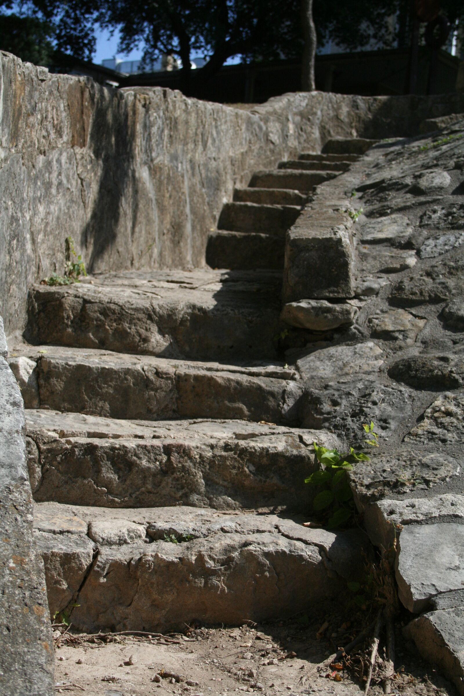 Canon EOS 350D (EOS Digital Rebel XT / EOS Kiss Digital N) sample photo. Stone, stairs, architecture photography