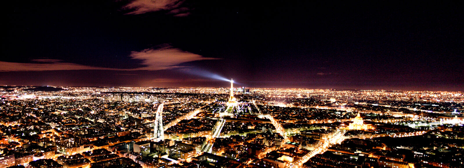Canon EOS 400D (EOS Digital Rebel XTi / EOS Kiss Digital X) sample photo. Clouds, eiffel, tower, light photography