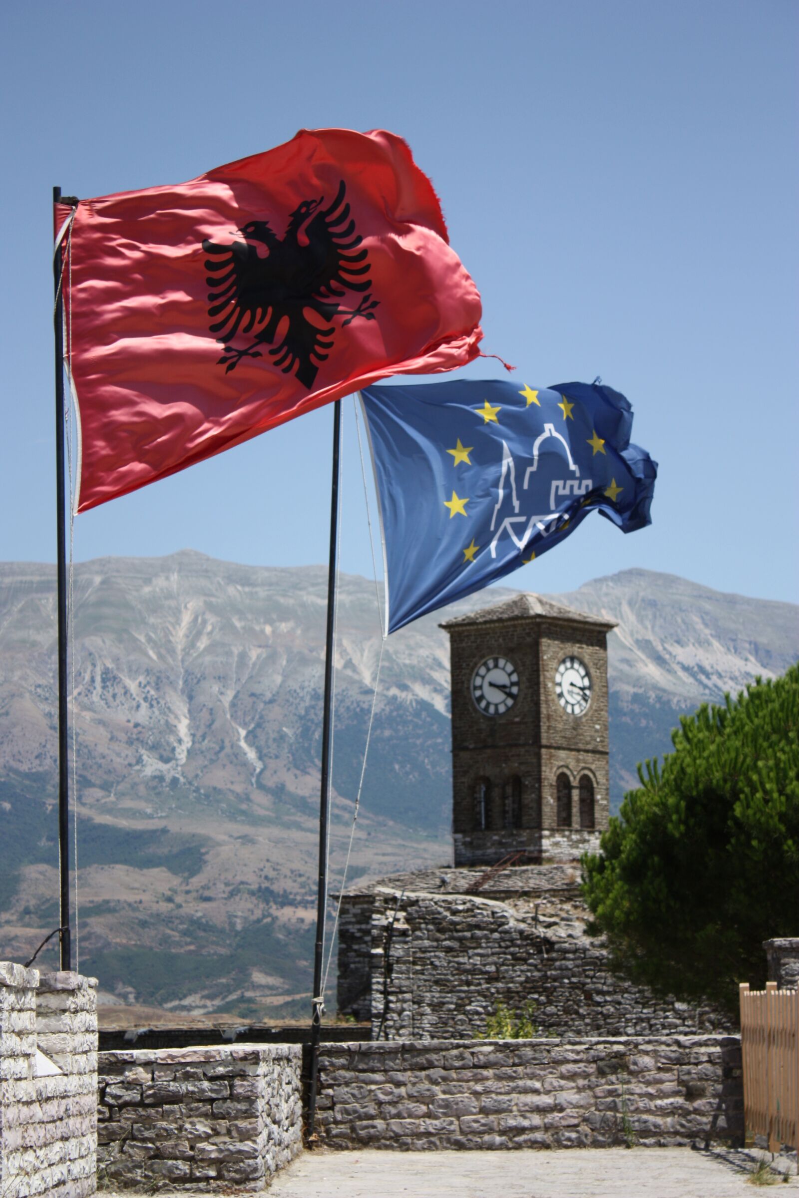 Canon EOS 450D (EOS Rebel XSi / EOS Kiss X2) sample photo. Albania, flag, landscape photography