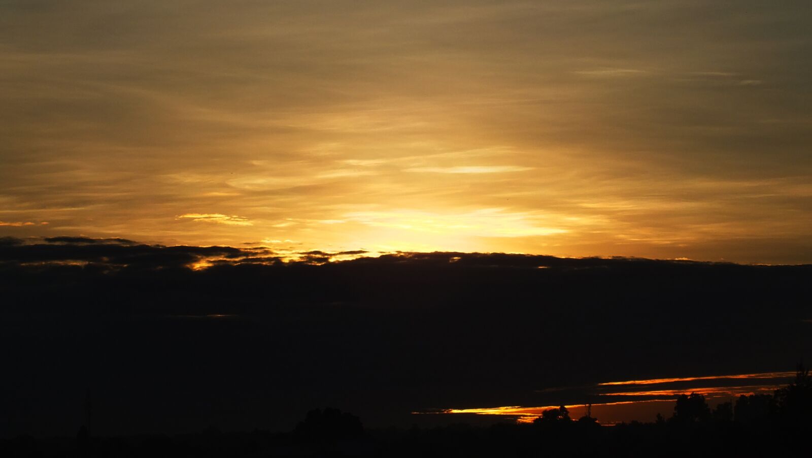 Fujifilm FinePix HS30EXR sample photo. Sun, sunset, sky photography