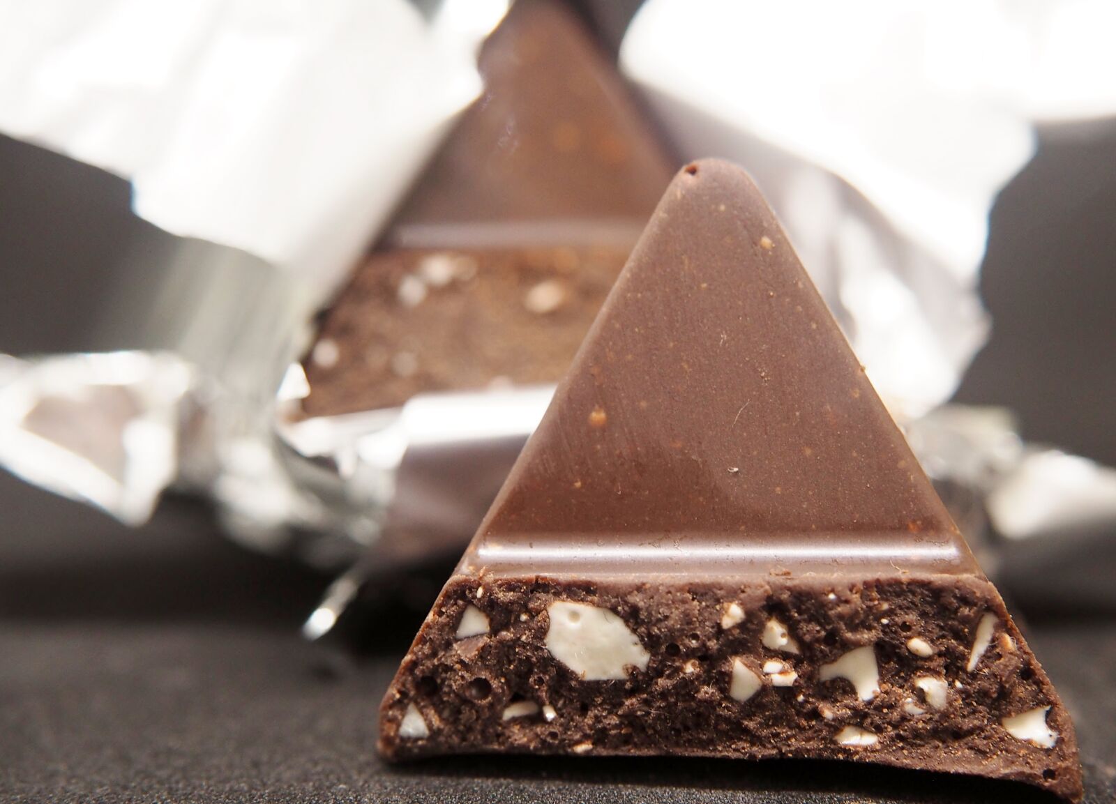 Olympus OM-D E-M10 sample photo. Chocolate, dark chocolate, sweet photography