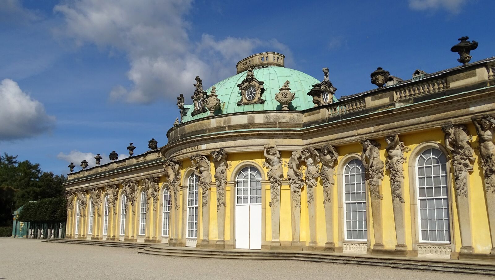 Sony Cyber-shot DSC-HX400V sample photo. Potsdam, castle, places of photography