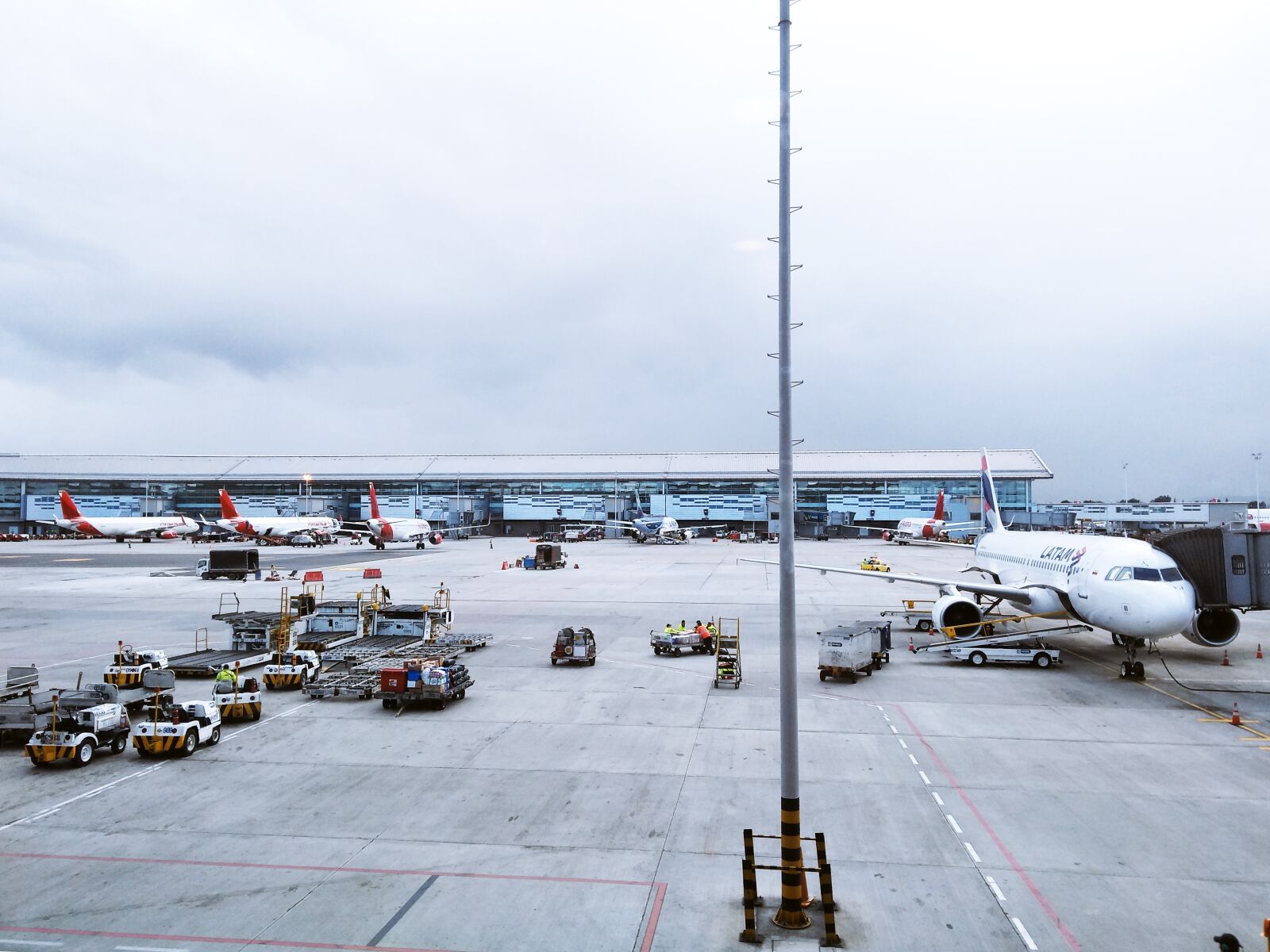 Motorola Moto G (5S) Plus sample photo. Airport, plane, airplane photography