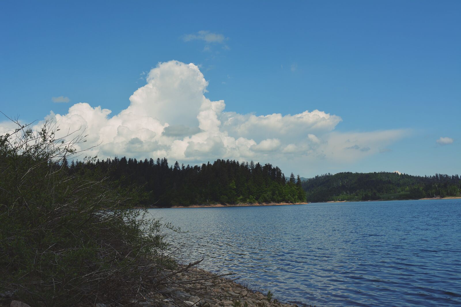 Nikon D5200 sample photo. Clouds, sky, lake photography