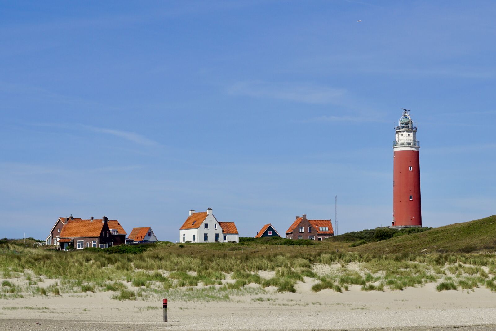 Sony DT 55-300mm F4.5-5.6 SAM sample photo. Lighthouse, texel, holland photography