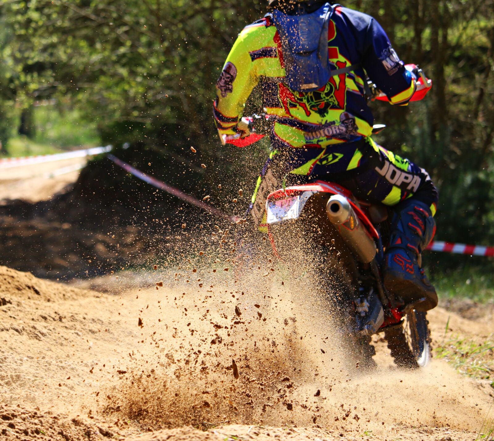 Canon EOS 100D (EOS Rebel SL1 / EOS Kiss X7) sample photo. Motocross, enduro, motocross ride photography