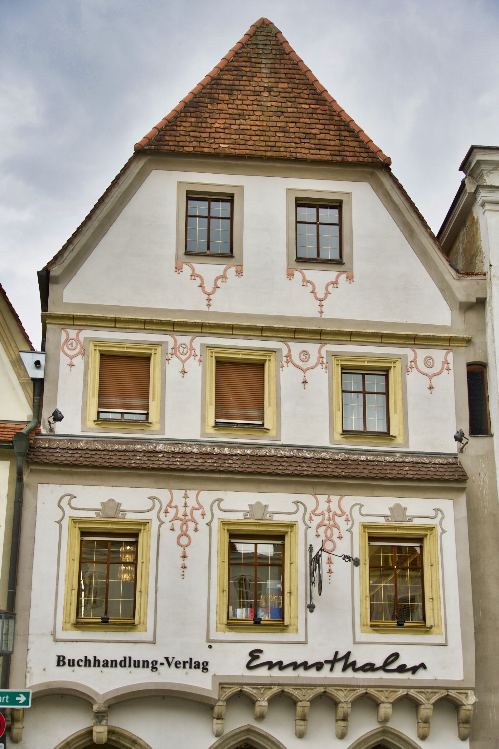 Sony a6500 sample photo. Facade, decoration, building photography