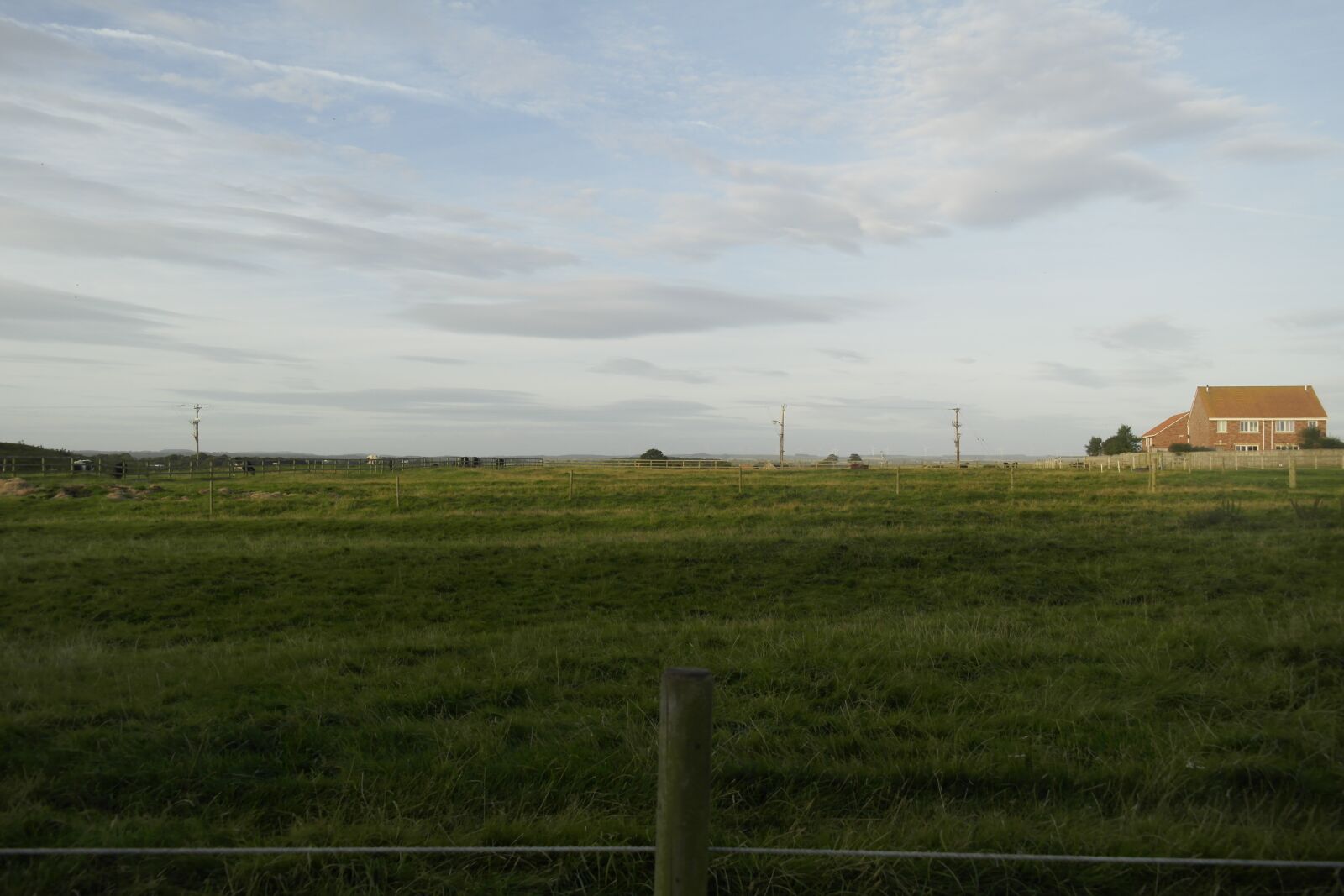 Samsung NX20 sample photo. Landscape, beadnell, northumbria photography