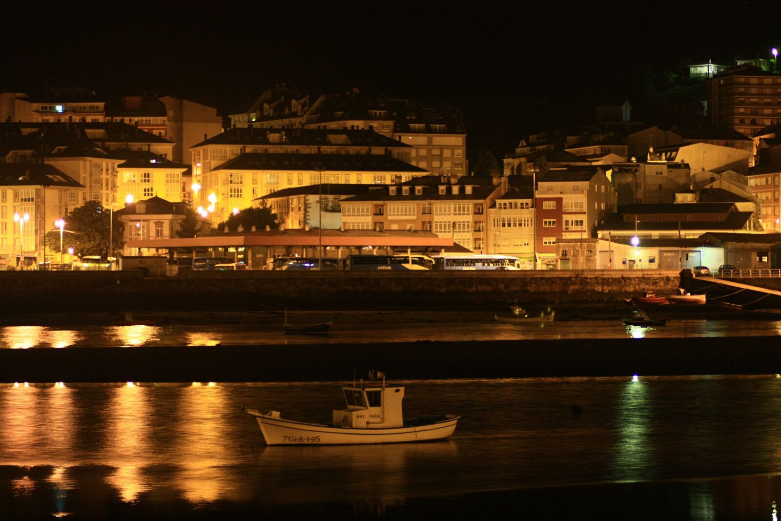 Canon EOS 450D (EOS Rebel XSi / EOS Kiss X2) sample photo. Viveiro, lugo, galicia photography