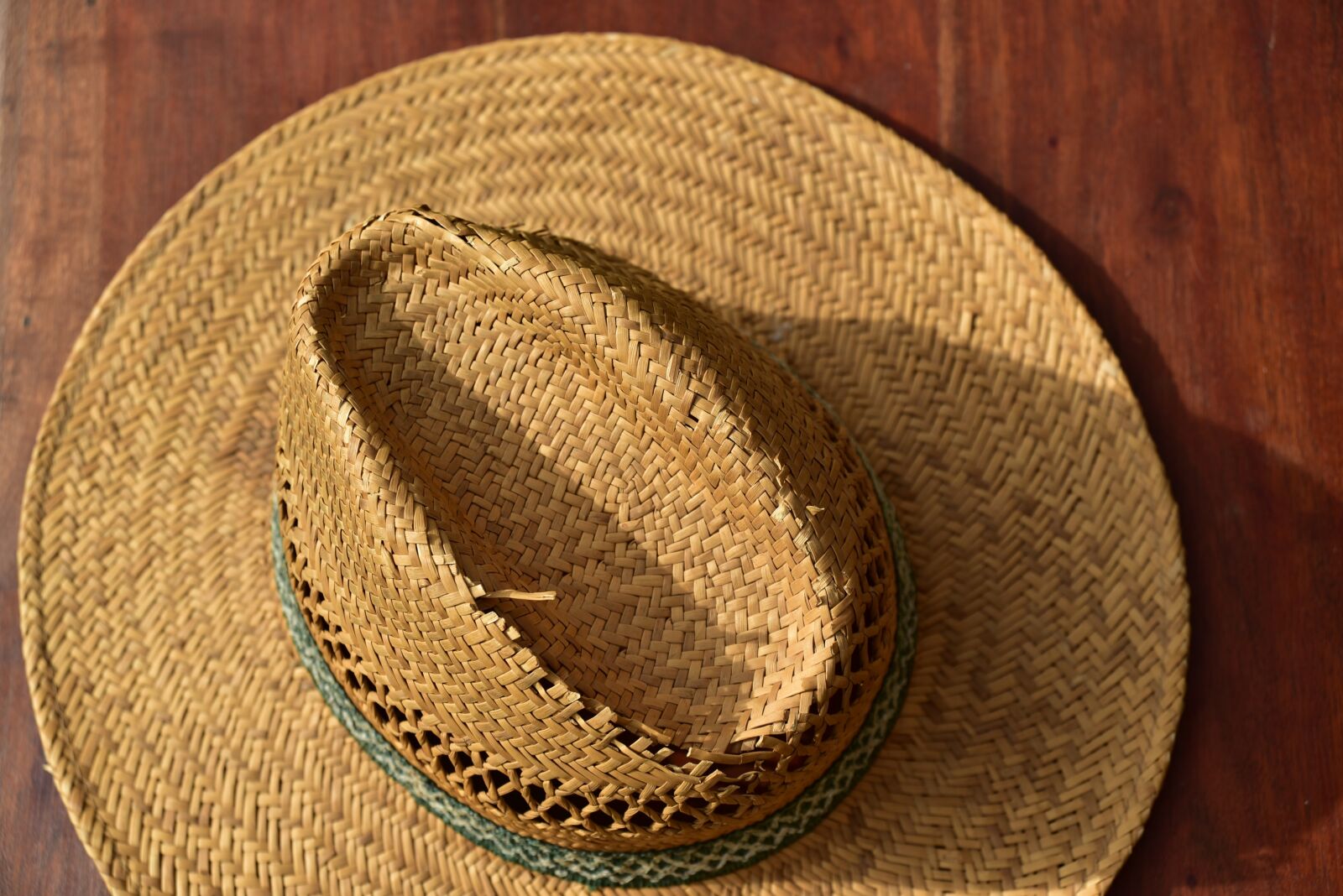 Nikon D750 sample photo. Hat, straw hat, chair photography