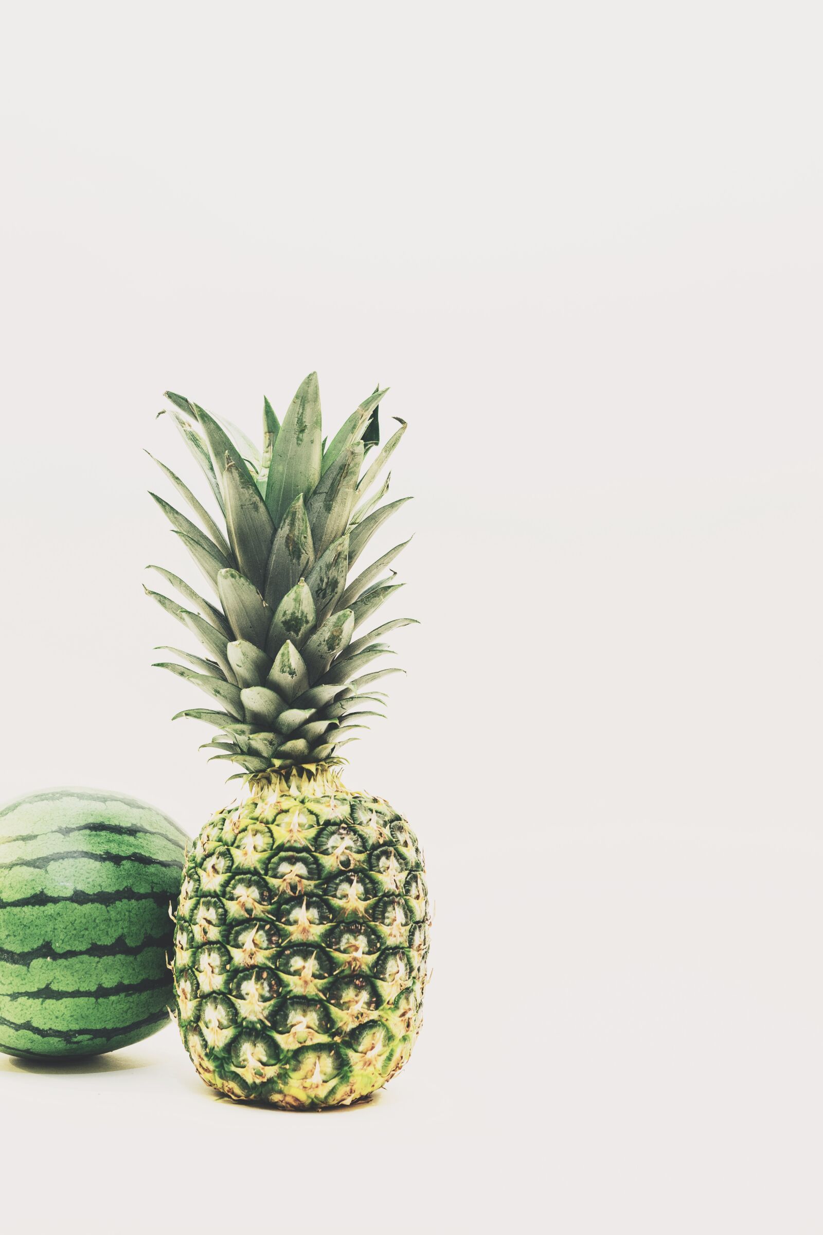 Sony a7 II + Sony FE 28-70mm F3.5-5.6 OSS sample photo. Food, fruit, healthy food photography