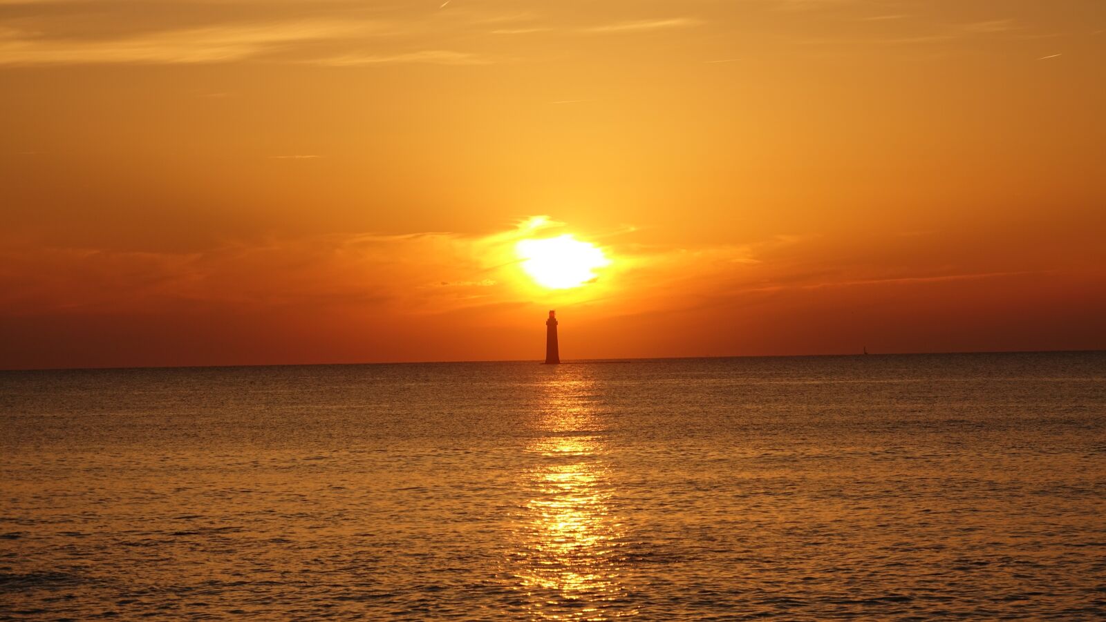 Sony Cyber-shot DSC-RX10 III sample photo. Sunset, lighthouse, atlantic ocean photography