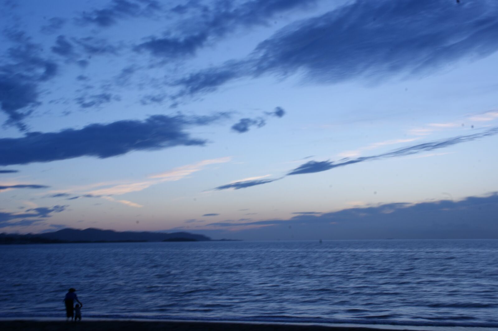 Sony Alpha DSLR-A350 sample photo. Sea, sky, beach photography