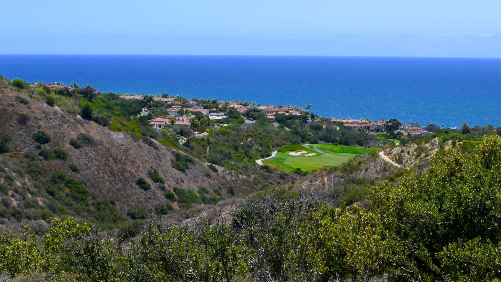 Nikon D3300 sample photo. Pelican hill, ocean, sea photography
