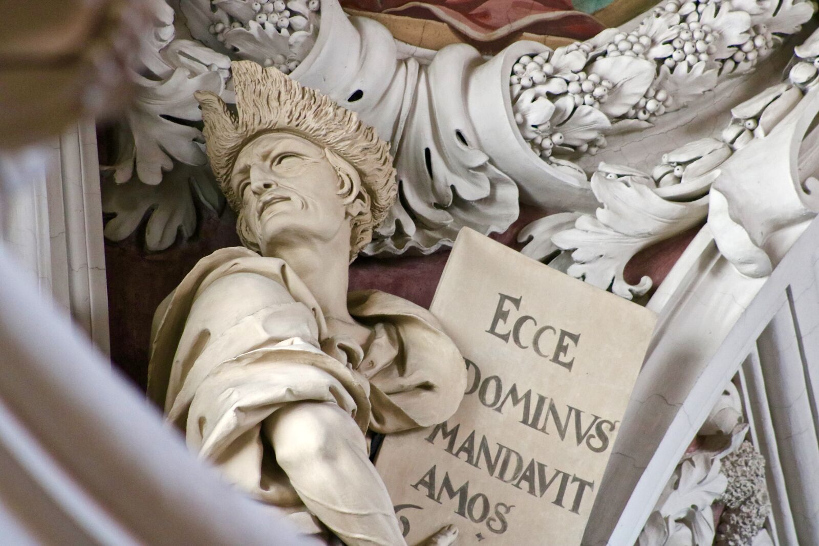 Canon EOS 750D (EOS Rebel T6i / EOS Kiss X8i) sample photo. Stucco, baroque, church photography