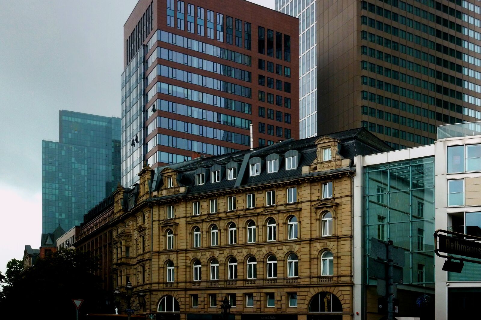 Panasonic DMC-TZ7 sample photo. Offices, city, facades photography