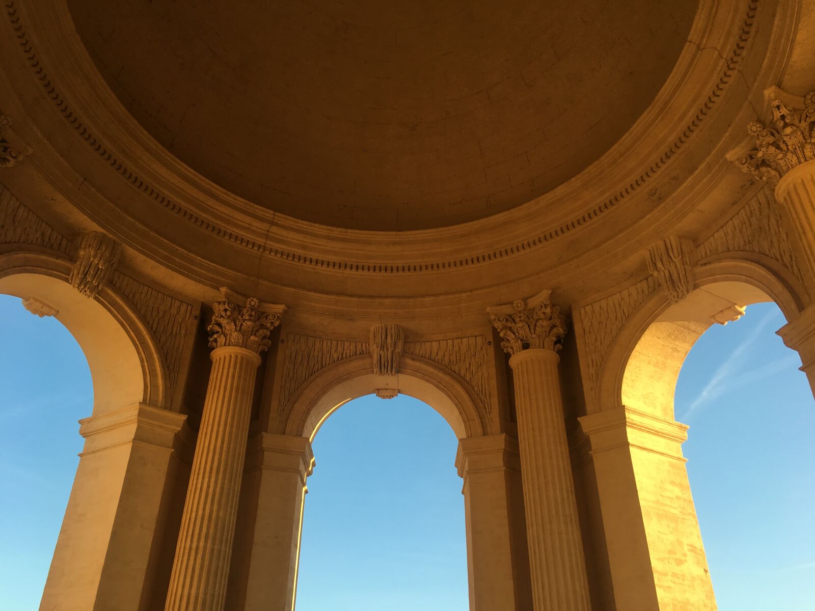 Apple iPhone 6s sample photo. Building, tourism, column photography