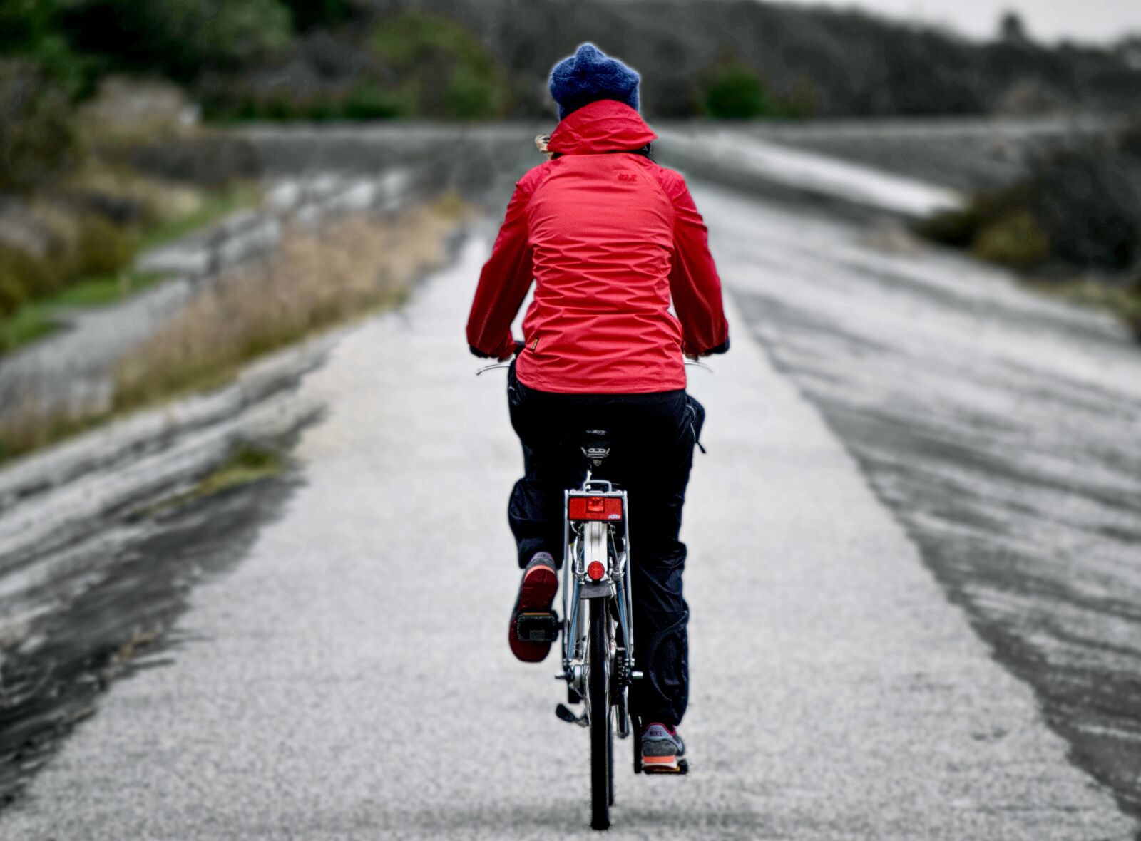 Nikon D3300 sample photo. North sea, dike, bike photography