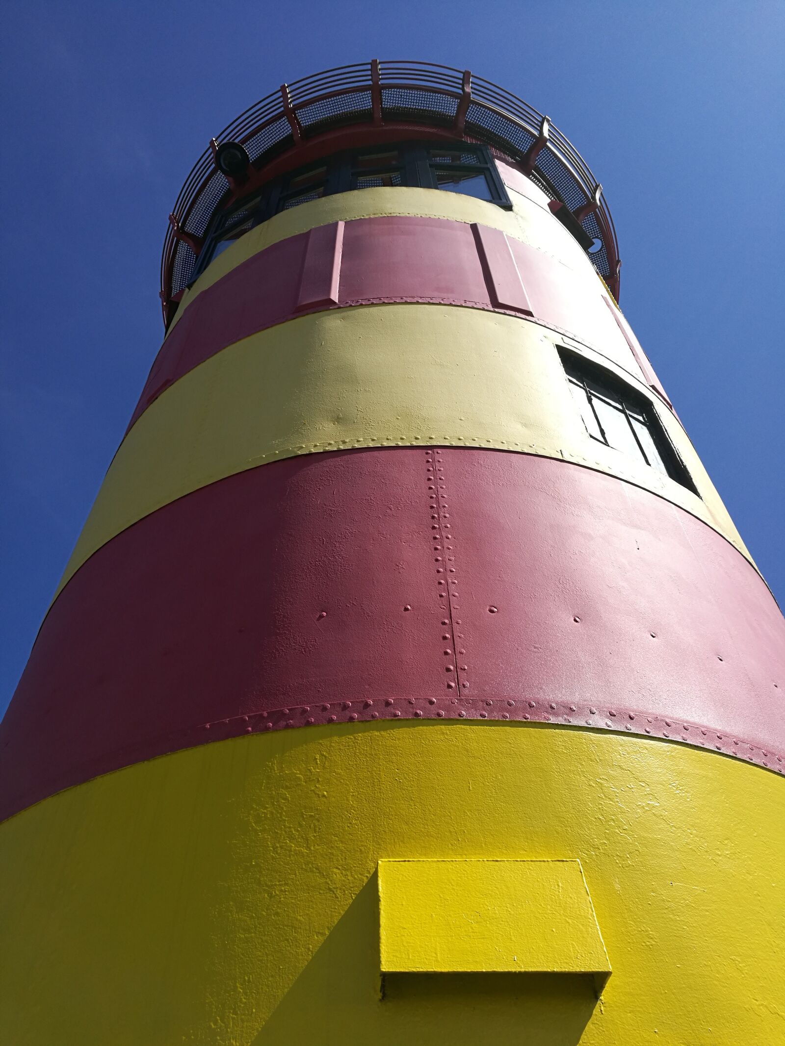 HUAWEI Honor 8 sample photo. Lighthouse, emden, red yellow photography