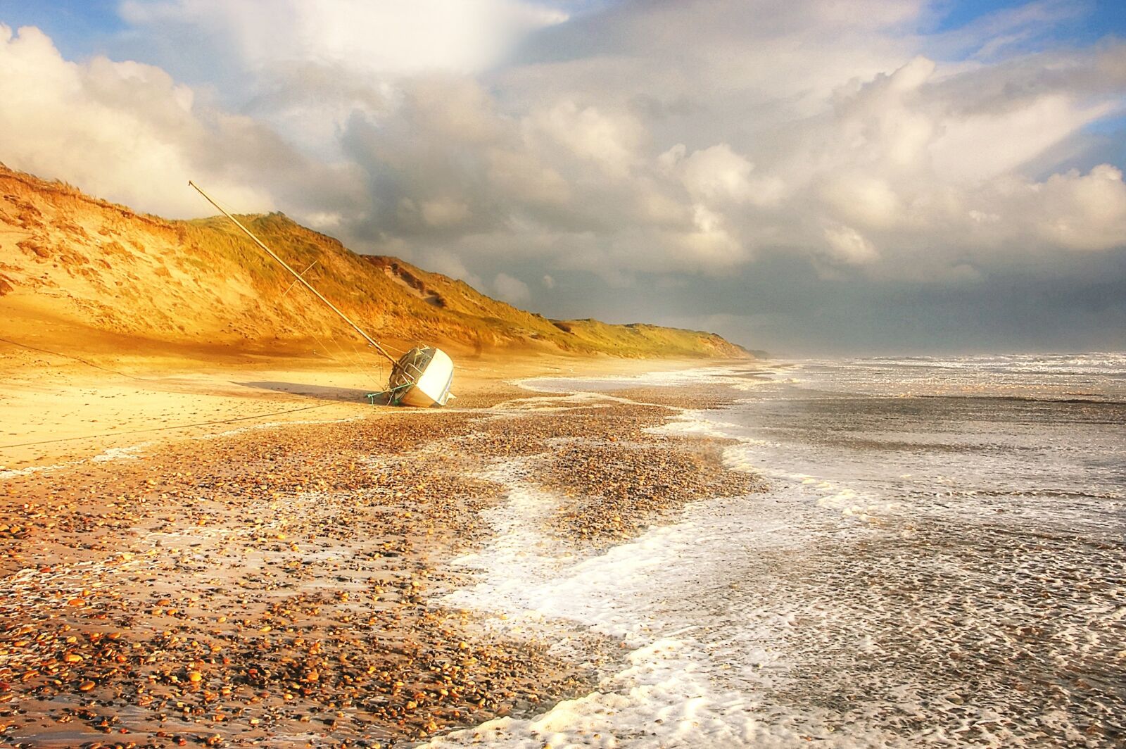 Nikon D40 sample photo. Beach, boat, sea photography
