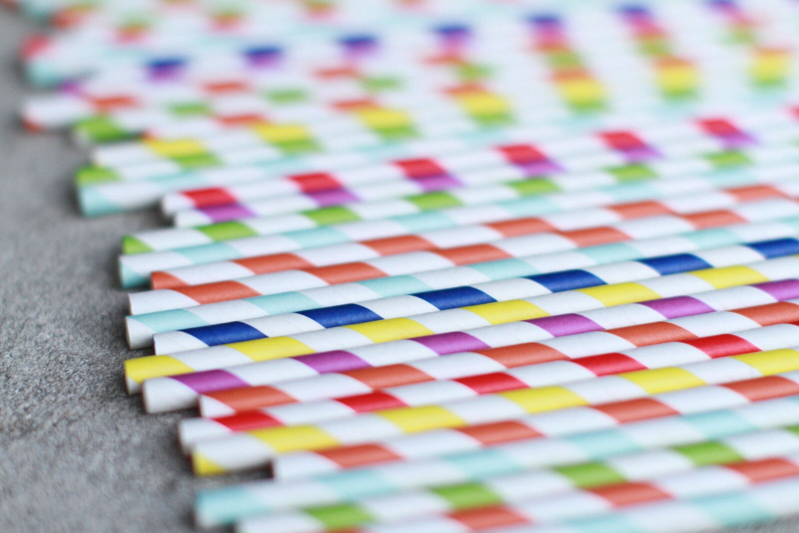 Canon EOS 7D sample photo. Straw, straws, summer photography