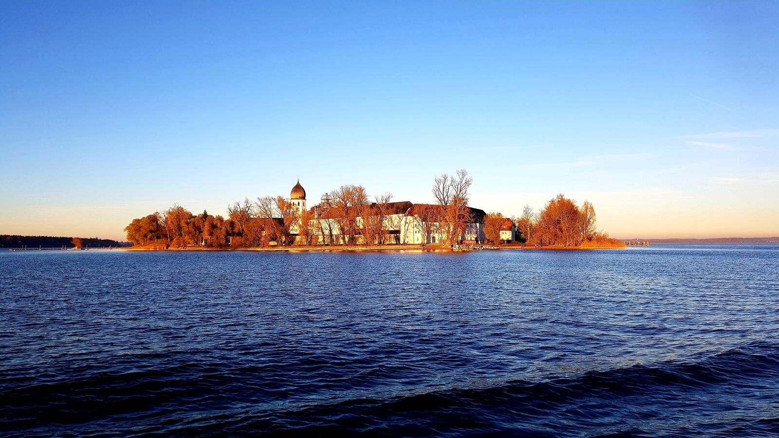 Samsung Galaxy S7 Edge sample photo. Chiemsee, ladies island, autumn photography
