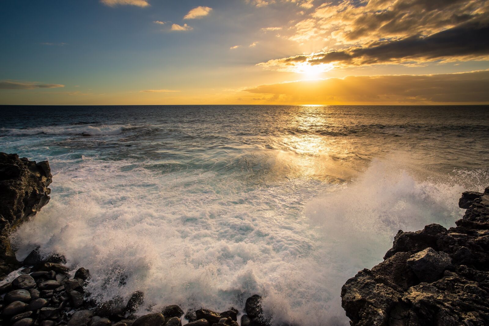 Nikon D600 sample photo. Surf, sea, sunset photography
