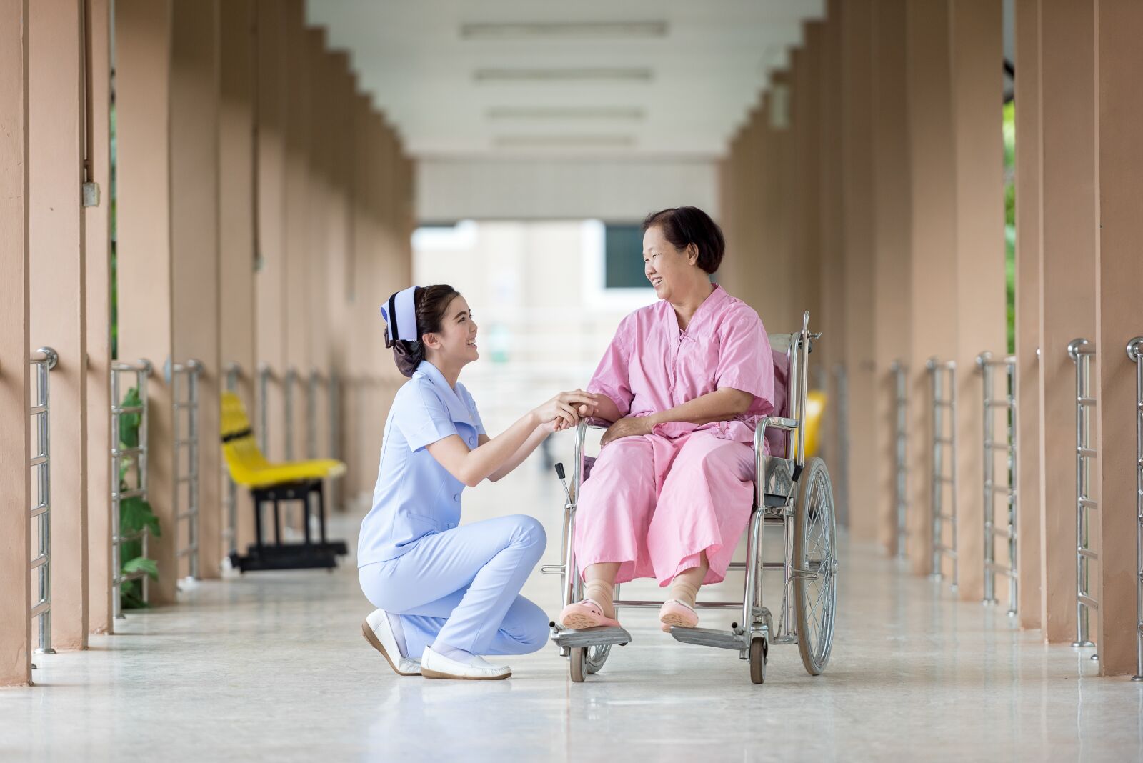 Nikon D810 sample photo. Hospital, assistance, caretaker photography