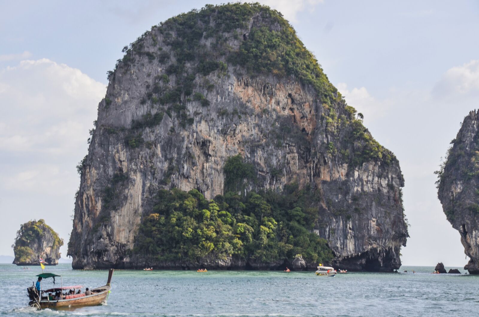 Nikon D5100 sample photo. Boat, island, ocean photography