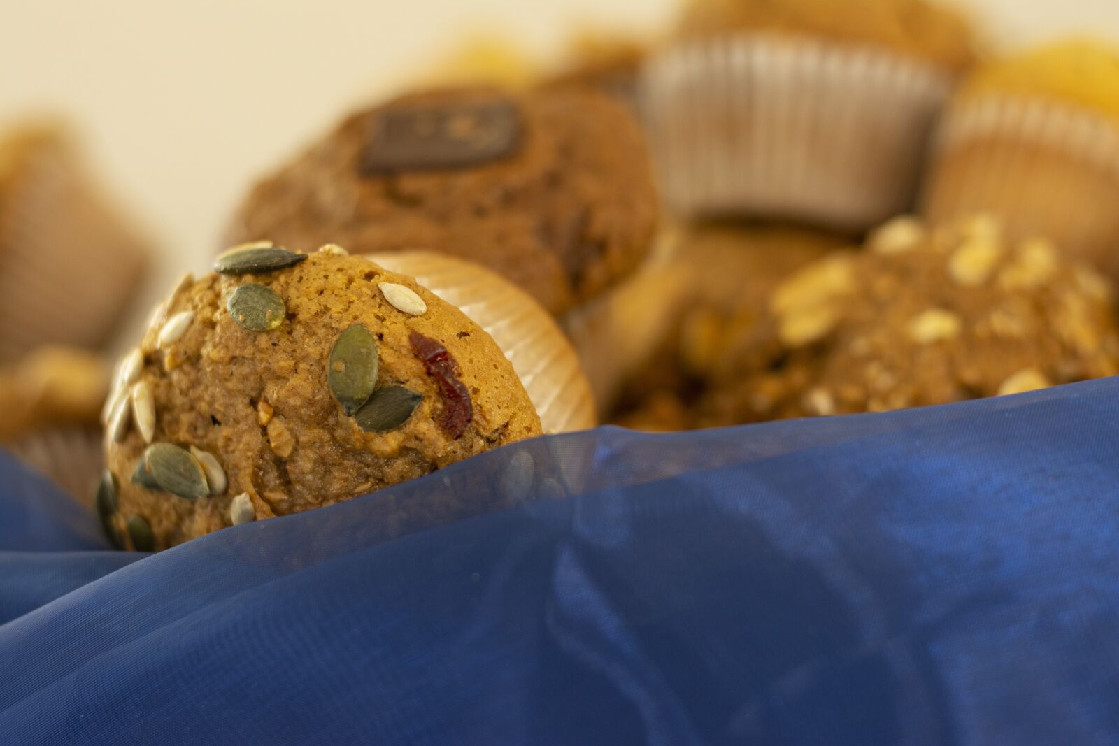 Nikon D7100 sample photo. Queen cake, cake, snack photography
